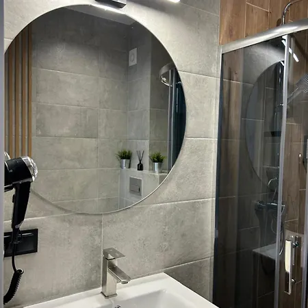 Lux Apart - Apartamenty Z Jacuzzi I Sauna Nad Wisla Ustron Exterior photo
